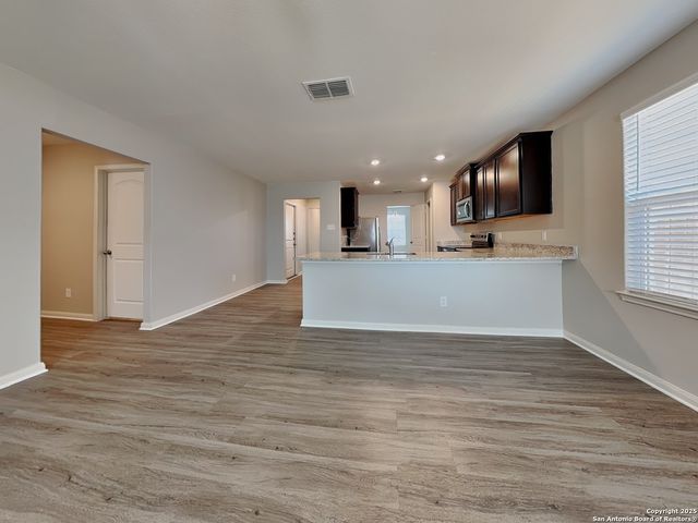 2918 Gastonian, Converse, TX 78109