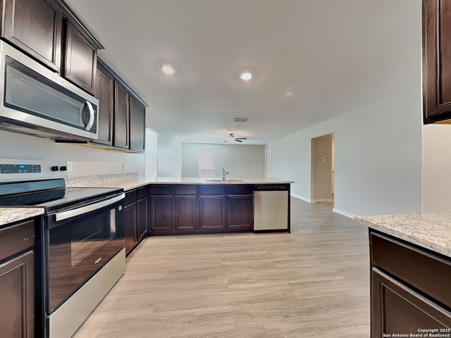 2918 Gastonian, Converse, TX 78109