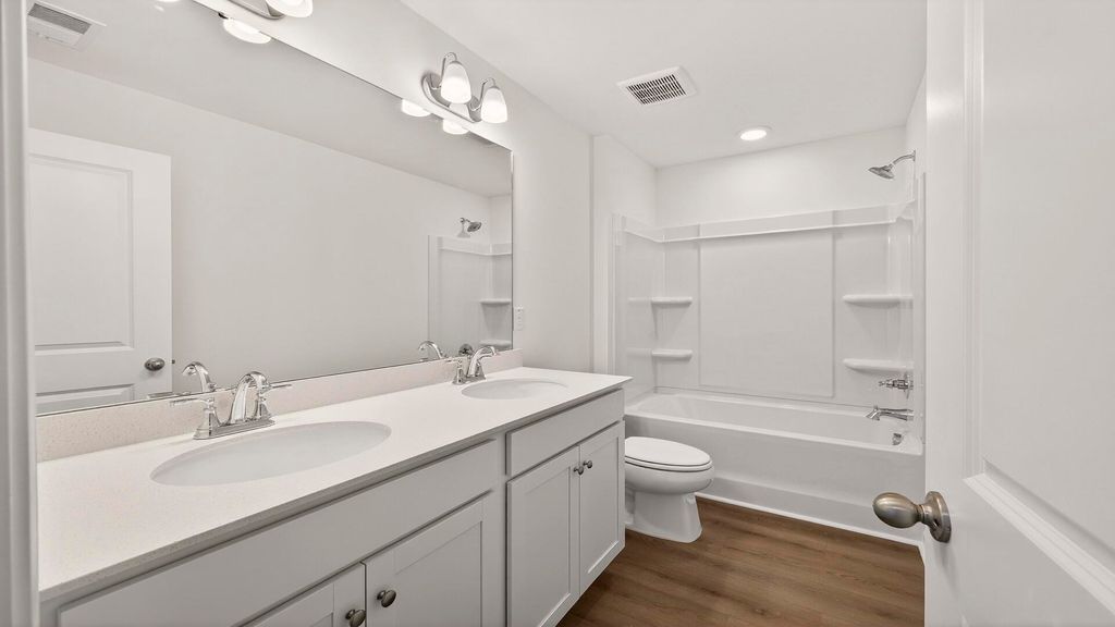 Image 24 of property listing at 443 Cadbury Loop, Summerville, SC 29486