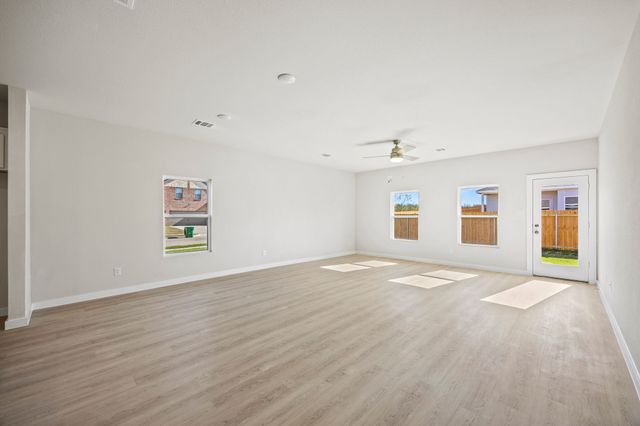 1012 Verde Valley Lane, Crowley, TX 76036