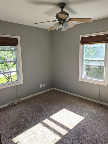 6712 W 72nd Street, Overland Park, KS 66204