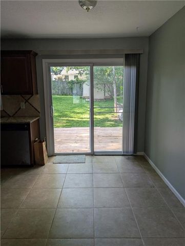 6712 W 72nd Street, Overland Park, KS 66204