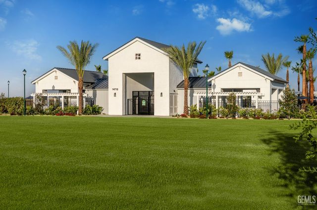 14706 Upper Parkshire Street, Bakersfield, CA 93311