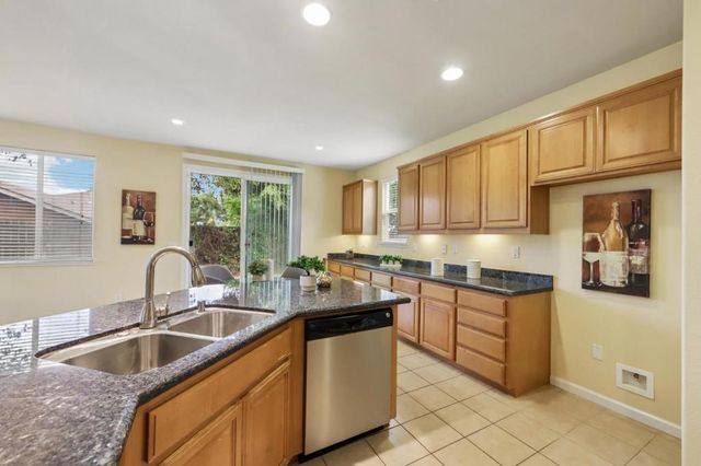 771 Cathedral Way, Tracy, CA 95304