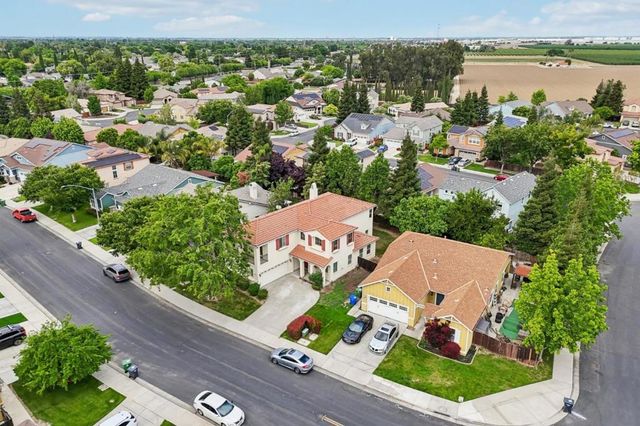 771 Cathedral Way, Tracy, CA 95304