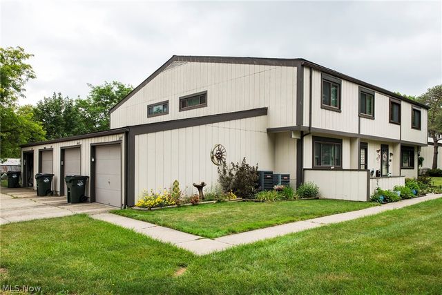 11657 Harbour Light Drive, North Royalton, OH 44133