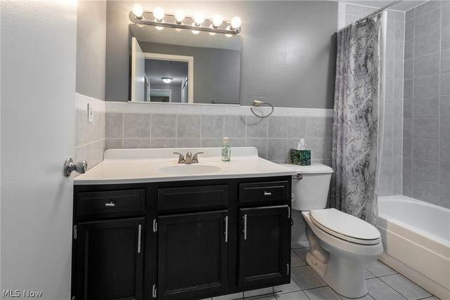 11657 Harbour Light Drive, North Royalton, OH 44133
