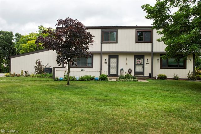 11657 Harbour Light Drive, North Royalton, OH 44133