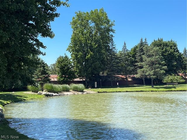 11657 Harbour Light Drive, North Royalton, OH 44133