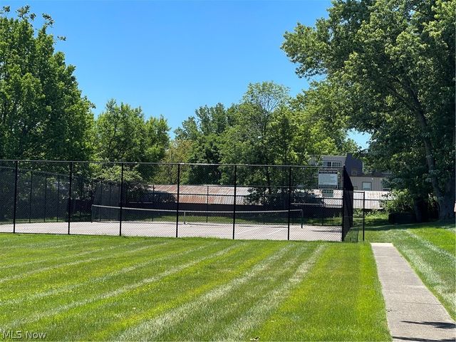 11657 Harbour Light Drive, North Royalton, OH 44133