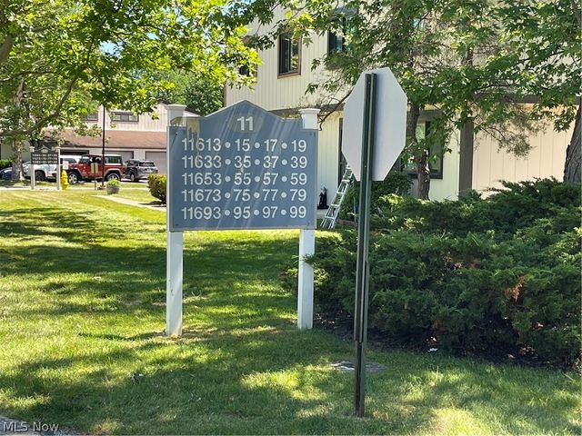 11657 Harbour Light Drive, North Royalton, OH 44133