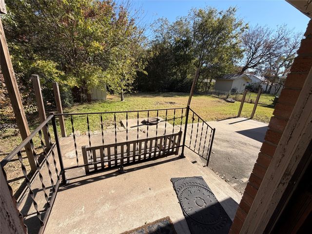 1611 N Alexander Street, Sherman, TX 75092