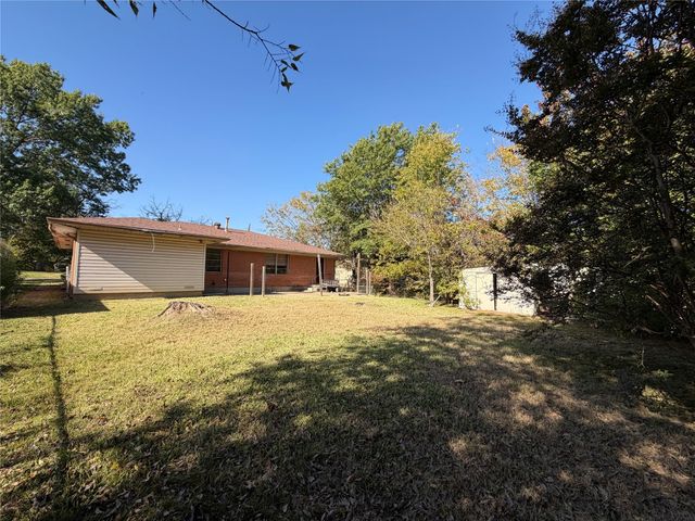 1611 N Alexander Street, Sherman, TX 75092