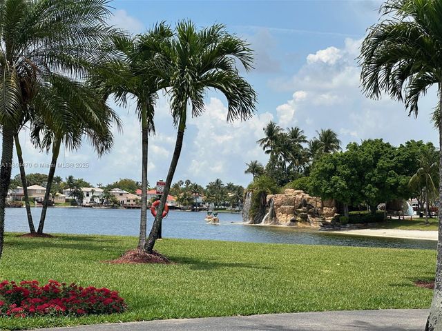 11351 NW 64th Ter, Doral, FL 33178