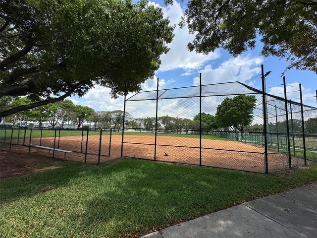 11351 NW 64th Ter, Doral, FL 33178