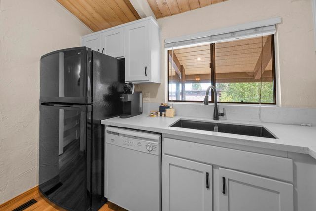 861 Thrush Drive 13, Big Bear, CA 92315