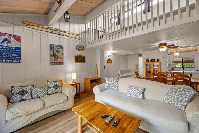 861 Thrush Drive 13, Big Bear, CA 92315