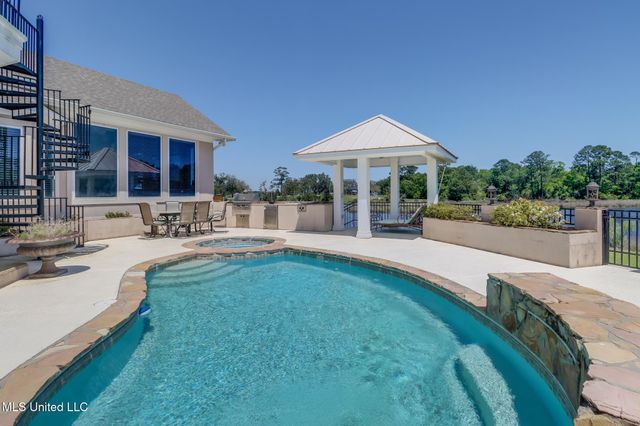 2001 Claudette Court, Biloxi, MS 39531