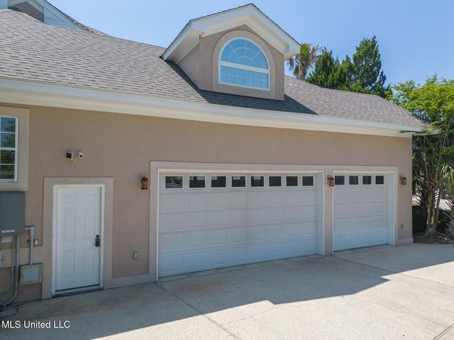 2001 Claudette Court, Biloxi, MS 39531