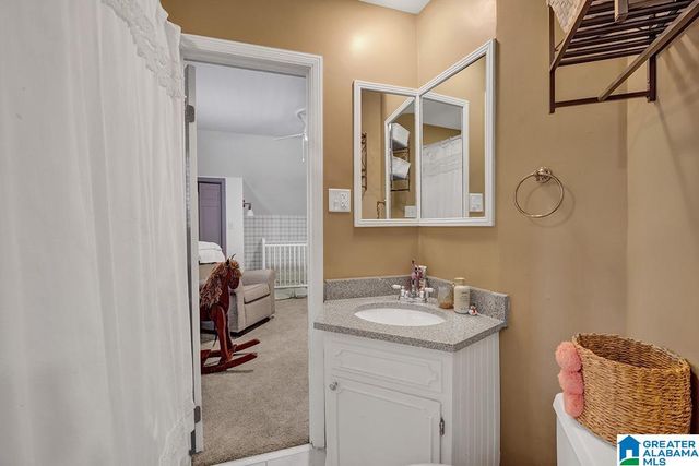 949 MOUNTAIN OAKS DRIVE, Hoover, AL 35226