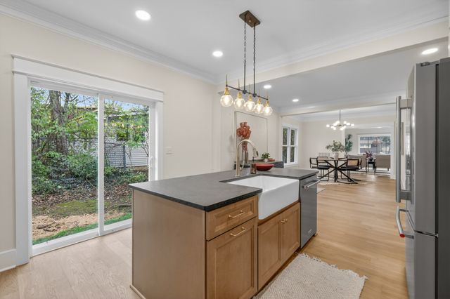 1129 Sharpe Ave, Nashville, TN 37206