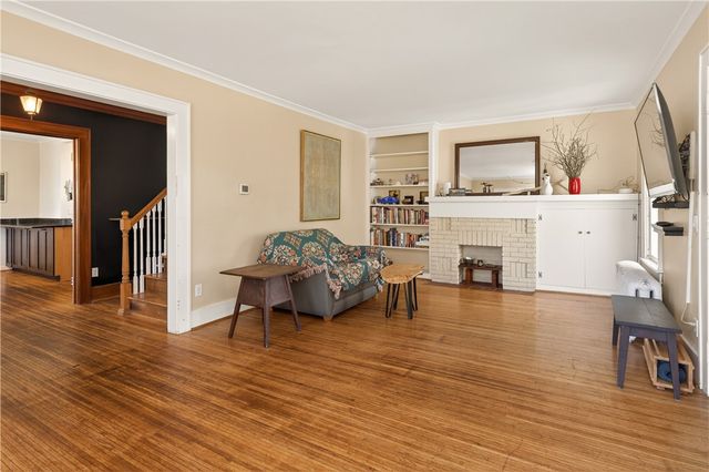 370 Susquehanna Road, Brighton, NY 14618