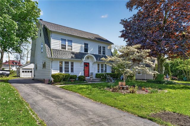 370 Susquehanna Road, Brighton, NY 14618