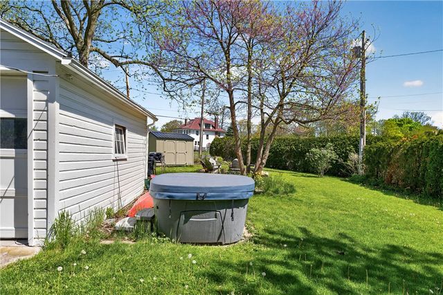 370 Susquehanna Road, Brighton, NY 14618