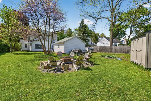 370 Susquehanna Road, Brighton, NY 14618