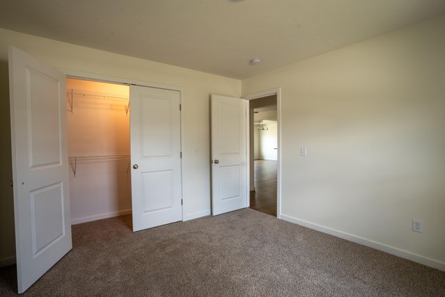 801 East Tarpon Road, Nixa, MO 65714