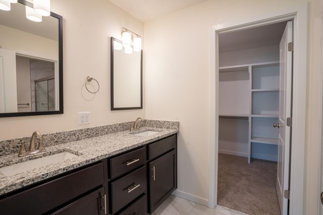 801 East Tarpon Road, Nixa, MO 65714