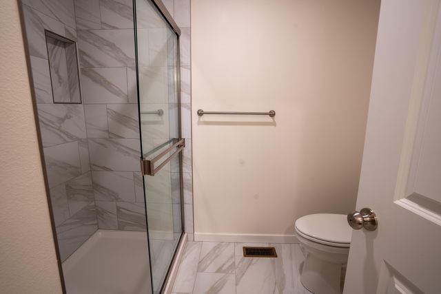 801 East Tarpon Road, Nixa, MO 65714
