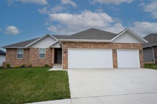 801 East Tarpon Road, Nixa, MO 65714
