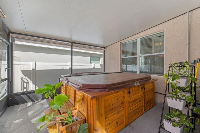 10207 AVELAR RIDGE DRIVE, Riverview, FL 33578