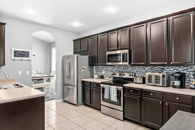 10207 AVELAR RIDGE DRIVE, Riverview, FL 33578