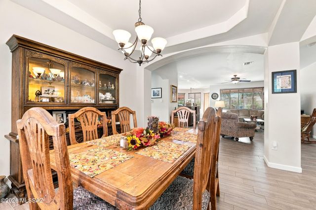 8413 W Calle Sancho Panza, Tucson, AZ 85757