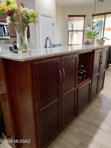 8413 W Calle Sancho Panza, Tucson, AZ 85757