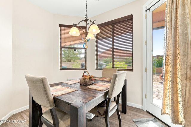 8413 W Calle Sancho Panza, Tucson, AZ 85757
