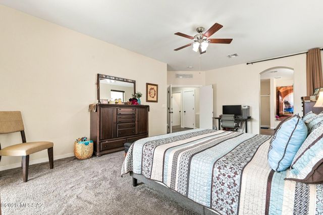 8413 W Calle Sancho Panza, Tucson, AZ 85757