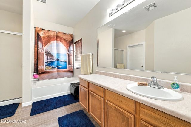 8413 W Calle Sancho Panza, Tucson, AZ 85757