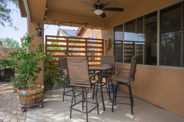8413 W Calle Sancho Panza, Tucson, AZ 85757