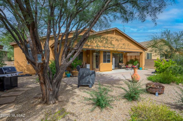 8413 W Calle Sancho Panza, Tucson, AZ 85757