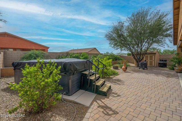 8413 W Calle Sancho Panza, Tucson, AZ 85757