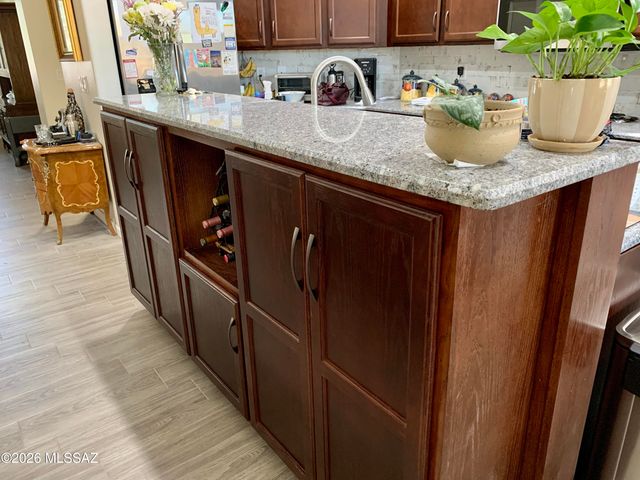 8413 W Calle Sancho Panza, Tucson, AZ 85757