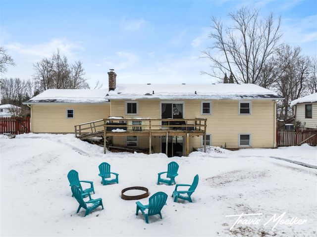 2953 Willow Creek Drive, Grandville, MI 49418