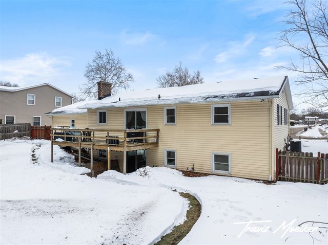 2953 Willow Creek Drive, Grandville, MI 49418