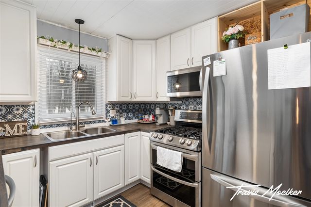 2953 Willow Creek Drive, Grandville, MI 49418