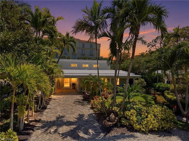 840 Myrtle TER, Naples, FL 34103