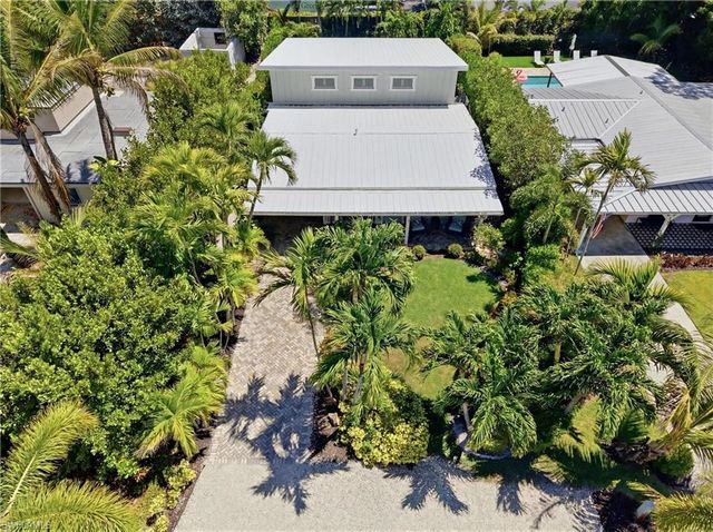 840 Myrtle TER, Naples, FL 34103