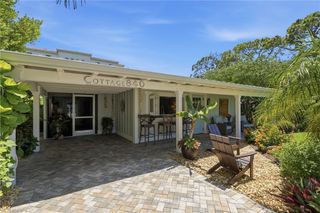 840 Myrtle TER, Naples, FL 34103